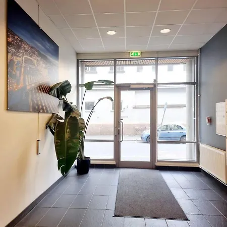 Apartamento In Shared In Gated Community